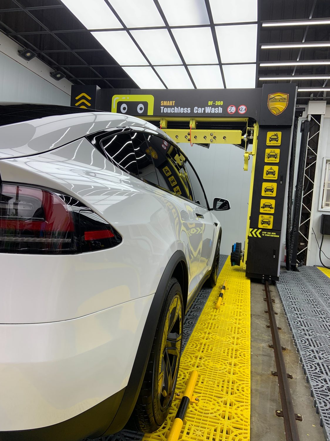 Vehicle side and glass after wash